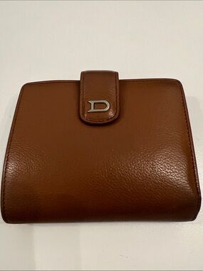 Delvaux wallet